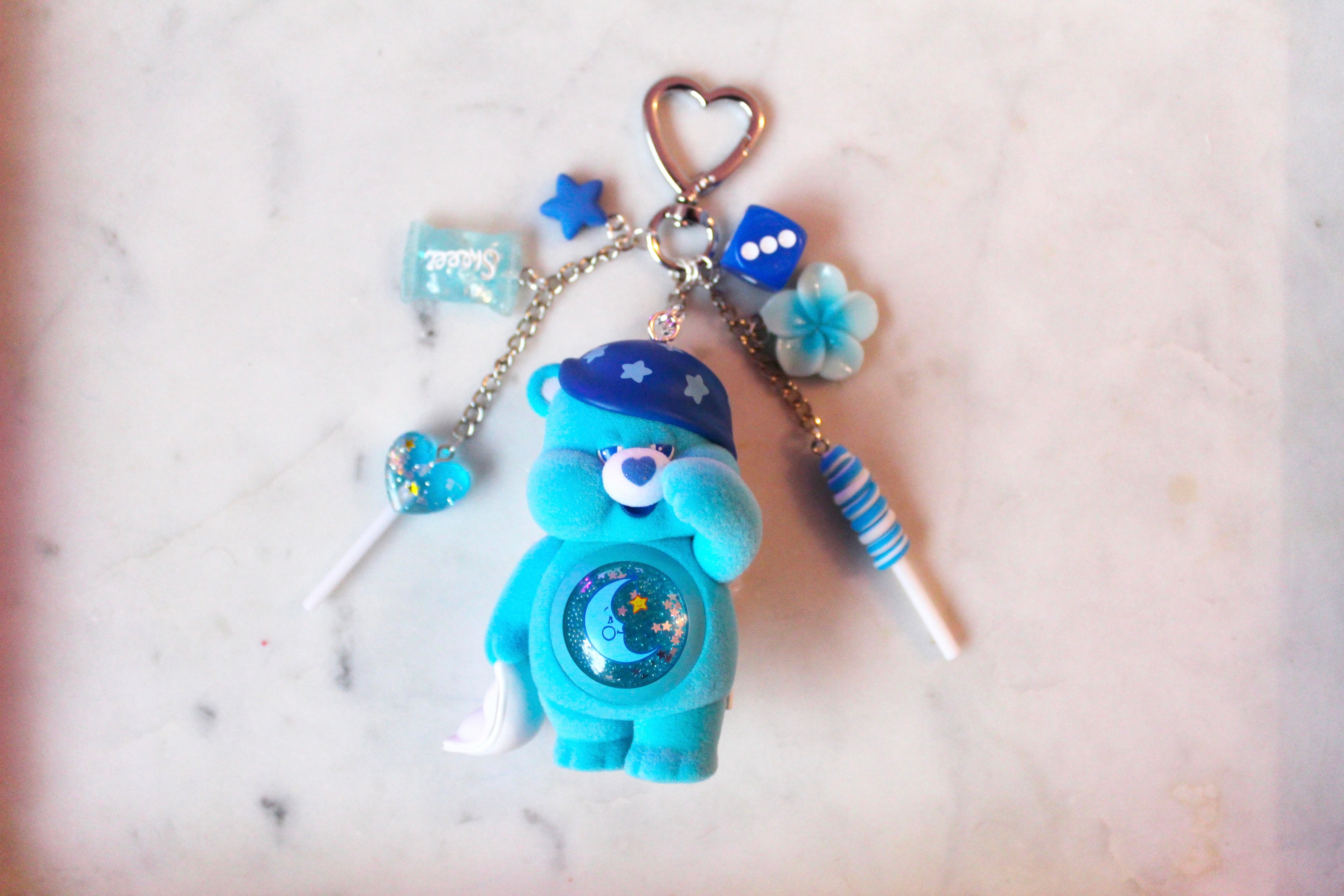 Care Bears colorful hugs figures keychain - BEDTIME BEAR